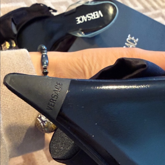 Versace
Alia 45mm slingback pumps - Picture 10 of 13